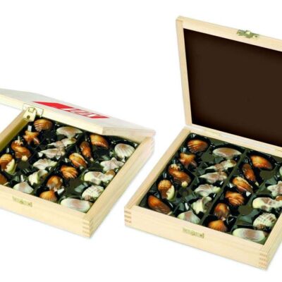 cutie-praline-ciocolata-personalizata-marine-cutie-lemn