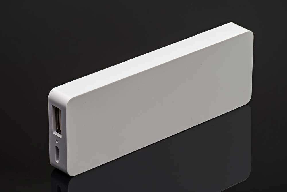 baterie-externa-personalizata-3000-mah-real-alb