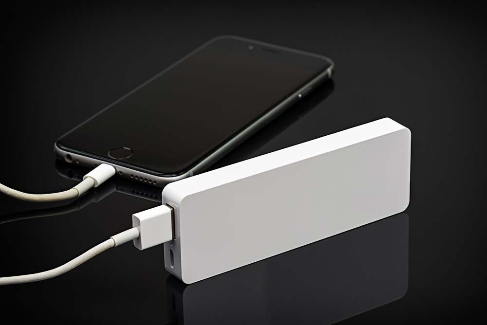 BATERIE EXTERNA PERSONALIZATA 3000 mAh REAL ALB - imagine 3